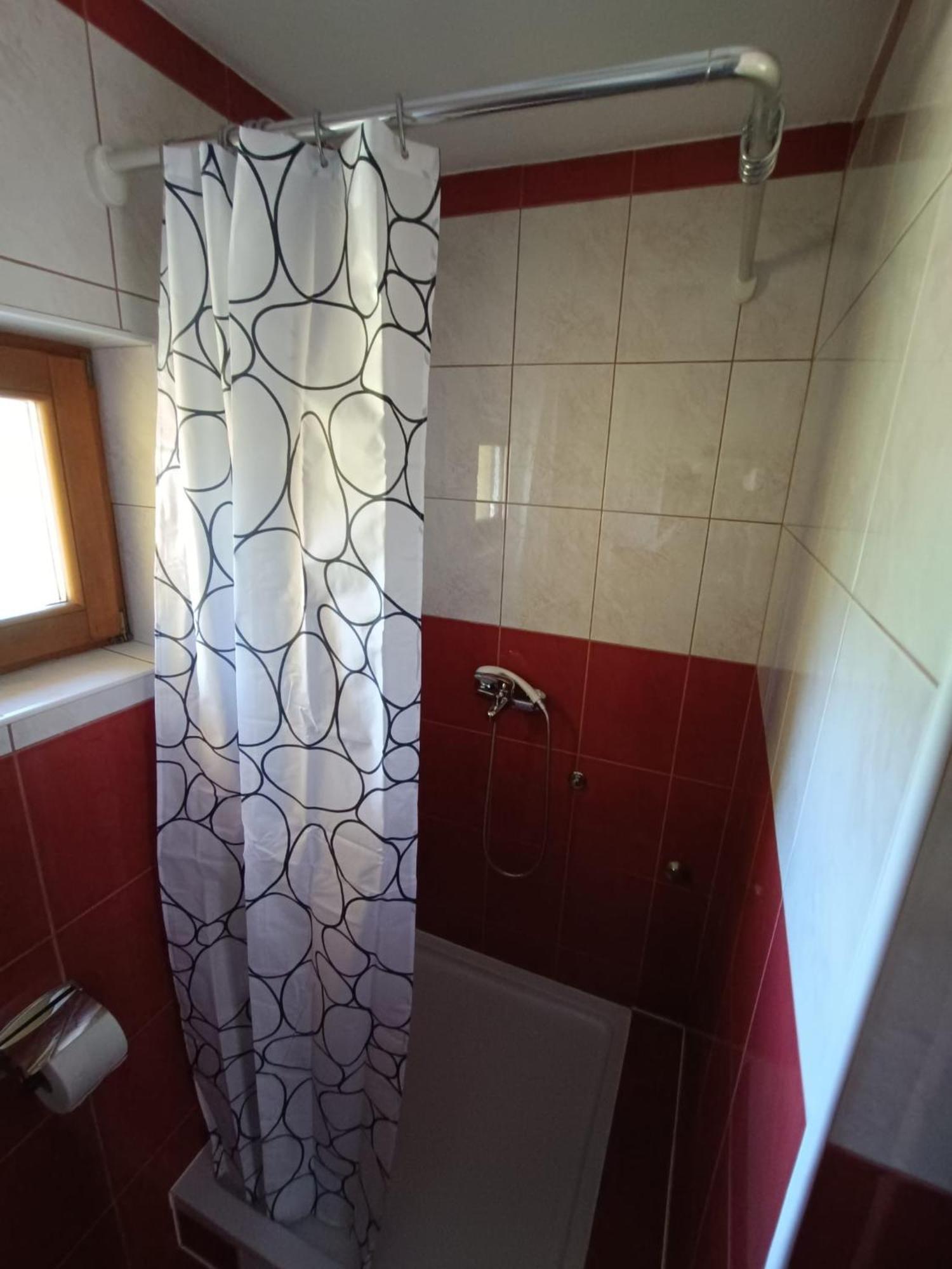 Apartments & Rooms Ramljak 科雷尼察 客房 照片